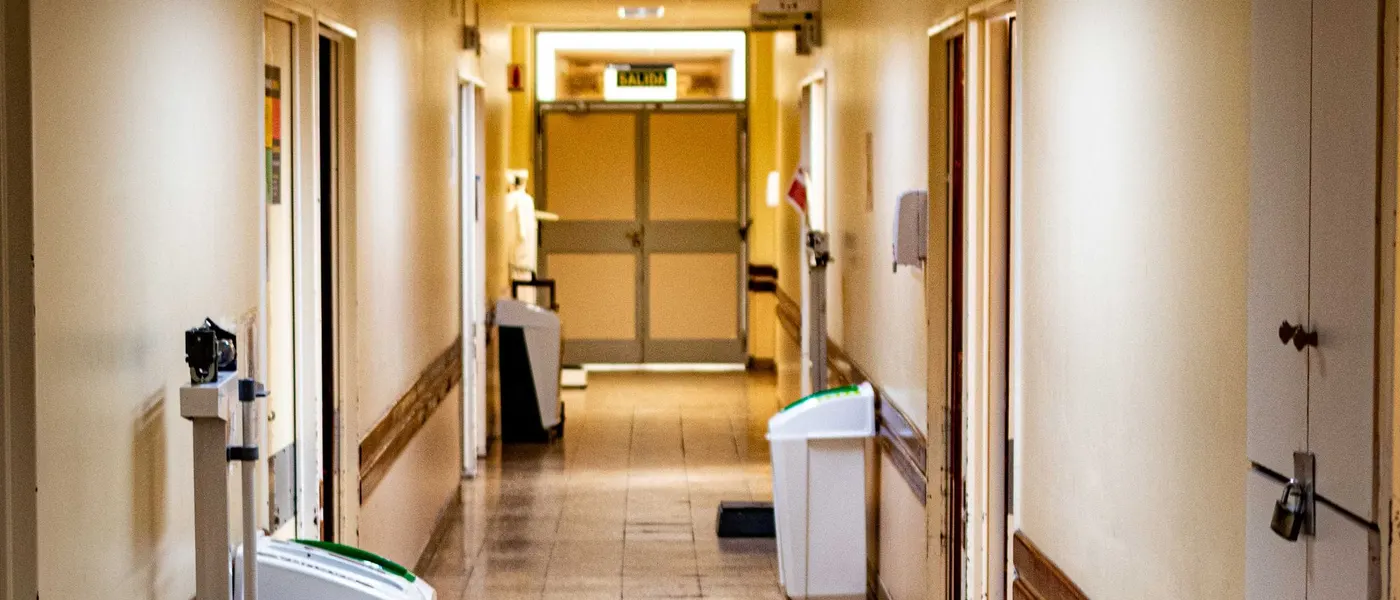 Rustige gang in een ziekenhuis
